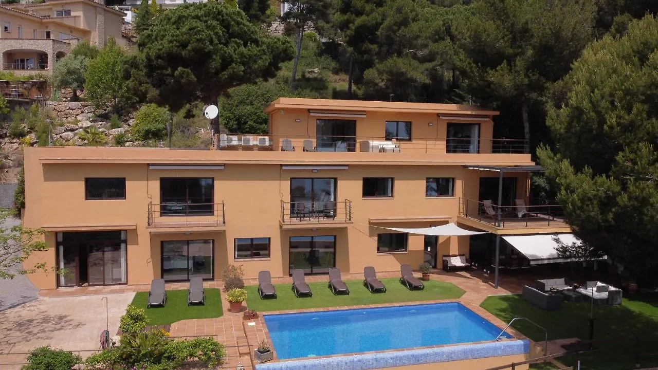 Villa La Cala With Swimming Pool & Sea View, 10 Min Walk From The Sea Blanes